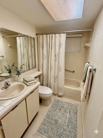 5340 Las Verdes Circle 222, Delray Beach, FL 33484