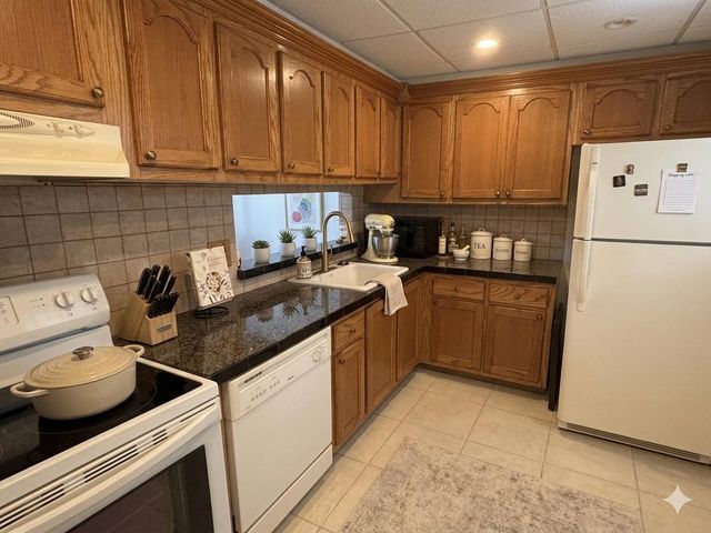 5340 Las Verdes Circle 222, Delray Beach, FL 33484
