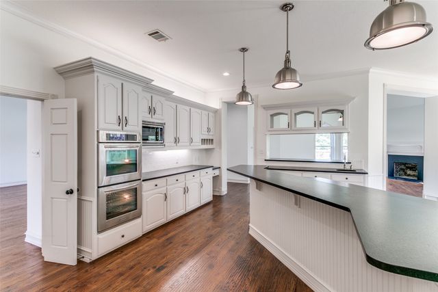 1015 Brazos Drive, Southlake, TX 76092