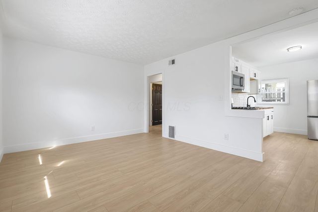 1272 E 15th Avenue, Columbus, OH 43211