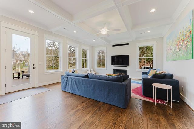 6644 KIRKLEY AVE, Mclean, VA 22101