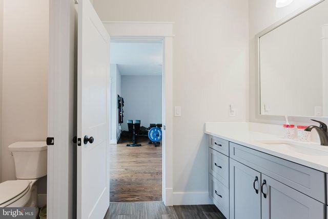 6644 KIRKLEY AVE, Mclean, VA 22101