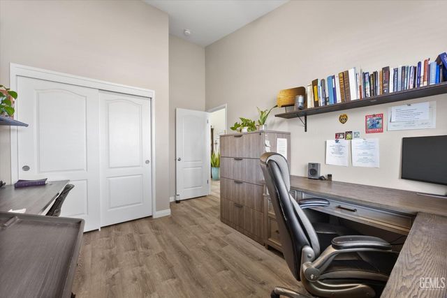 703 Astoria Park Drive, Bakersfield, CA 93311