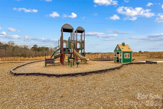 3447 Melwood Estates Drive, Denver, NC 28037