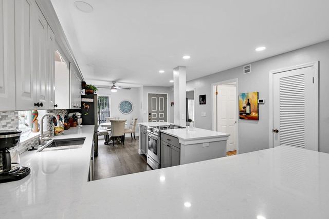 5759 Phoenix Palm Court C, Delray Beach, FL 33484