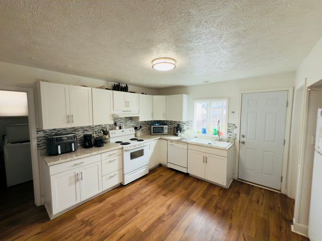 2823 W SHARP Ave, Spokane, WA 99201