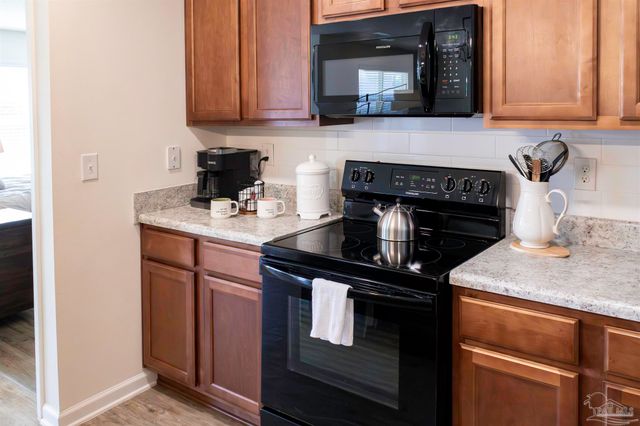 5883 Southern Bell Ct, Milton, FL 32570