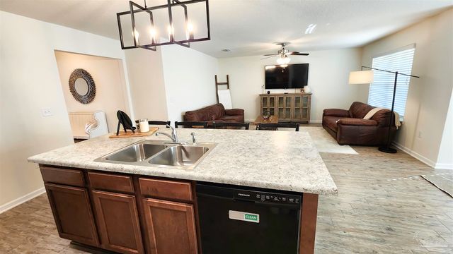 5883 Southern Bell Ct, Milton, FL 32570