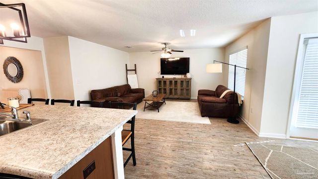 5883 Southern Bell Ct, Milton, FL 32570