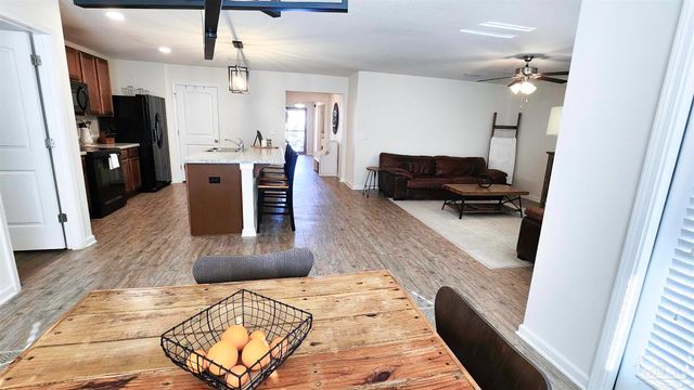 5883 Southern Bell Ct, Milton, FL 32570