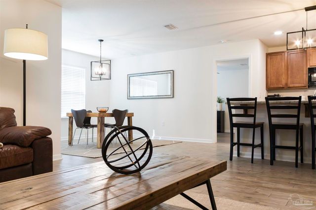 5883 Southern Bell Ct, Milton, FL 32570