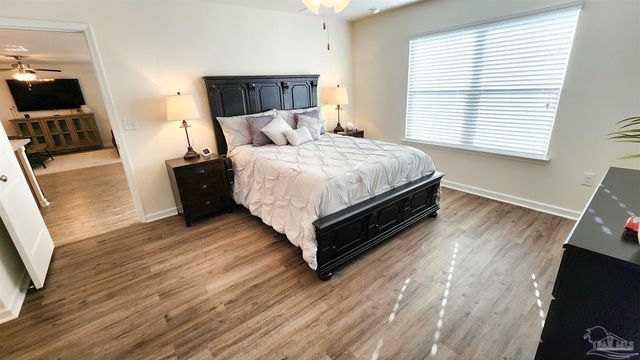 5883 Southern Bell Ct, Milton, FL 32570