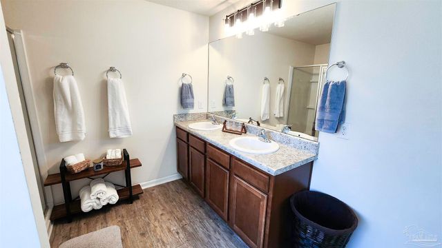 5883 Southern Bell Ct, Milton, FL 32570