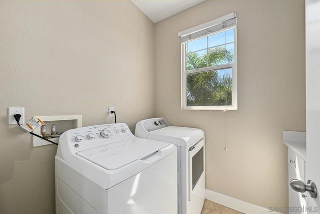 1786 Jasmine Way, Oceanside, CA 92054