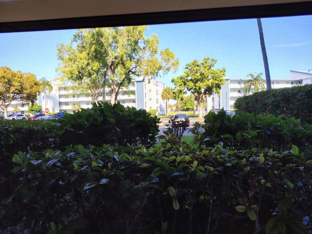 7680 NW 18th Street 105, Margate, FL 33063