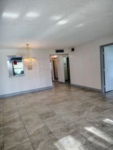 7680 NW 18th Street 105, Margate, FL 33063