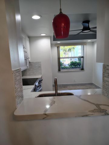 7680 NW 18th Street 105, Margate, FL 33063