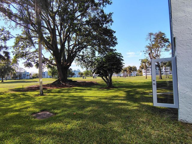 7680 NW 18th Street 105, Margate, FL 33063