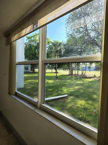 7680 NW 18th Street 105, Margate, FL 33063