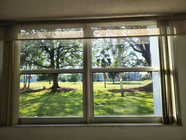 7680 NW 18th Street 105, Margate, FL 33063