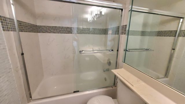 7680 NW 18th Street 105, Margate, FL 33063