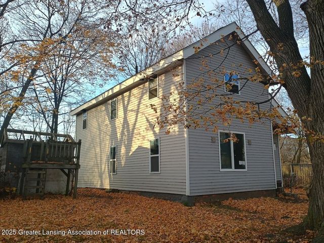 1022 S Grand Avenue, Lansing, MI 48910