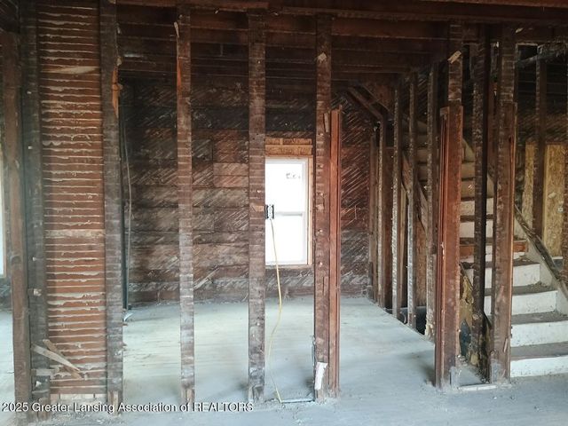 1022 S Grand Avenue, Lansing, MI 48910