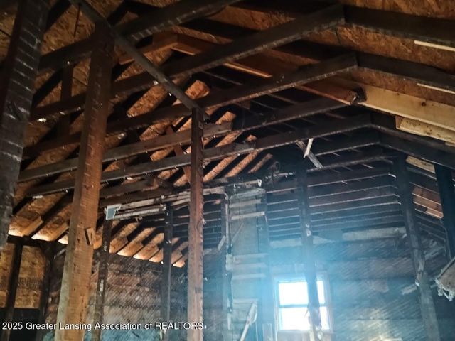 1022 S Grand Avenue, Lansing, MI 48910