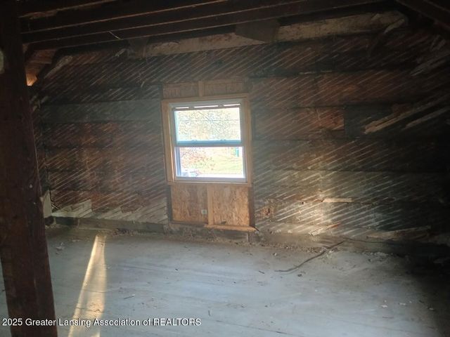 1022 S Grand Avenue, Lansing, MI 48910