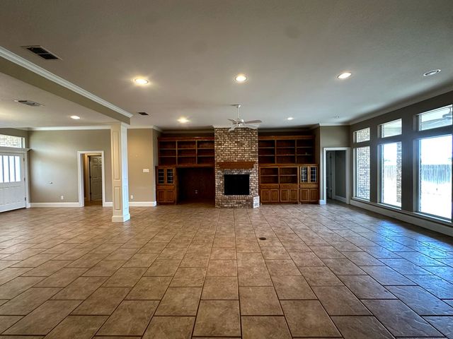 401 Springwood Court, Midland, TX 79705