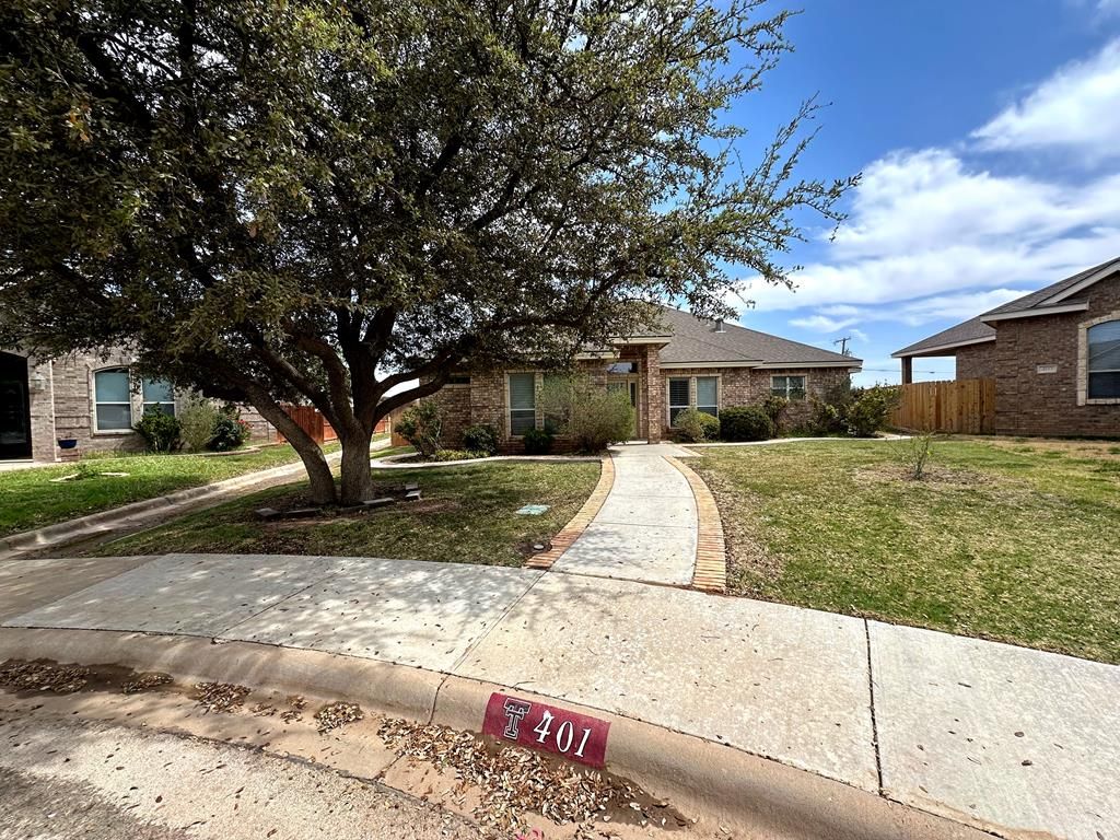 401 Springwood Court, Midland, TX 79705
