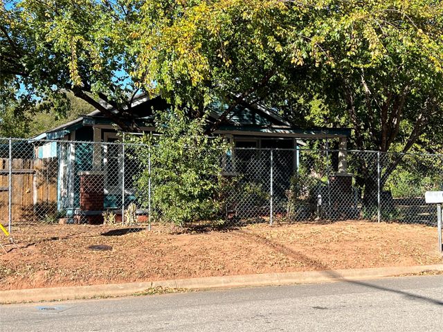 800 Roosevelt. Street, Wichita Falls, TX 76301