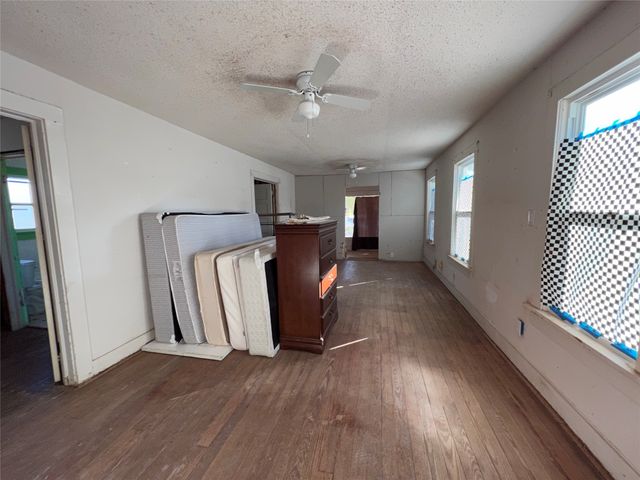 800 Roosevelt. Street, Wichita Falls, TX 76301