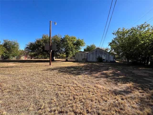 800 Roosevelt. Street, Wichita Falls, TX 76301