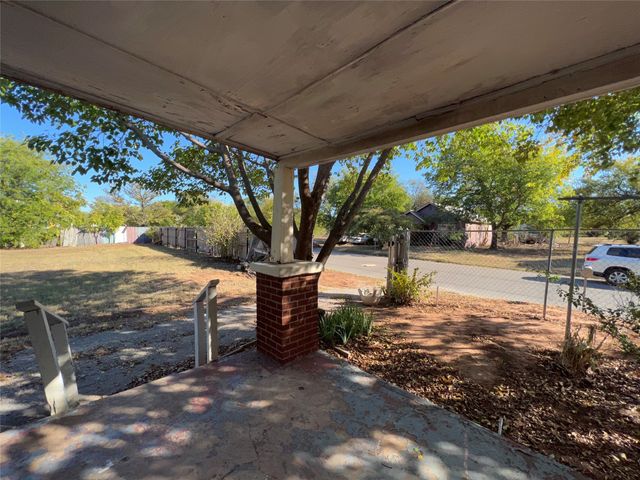 800 Roosevelt. Street, Wichita Falls, TX 76301