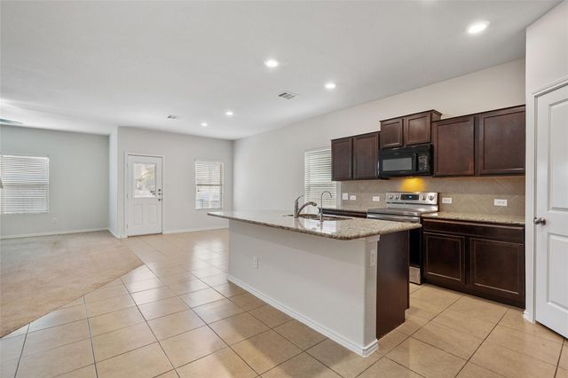 433 Druse LN, Jarrell, TX 76537