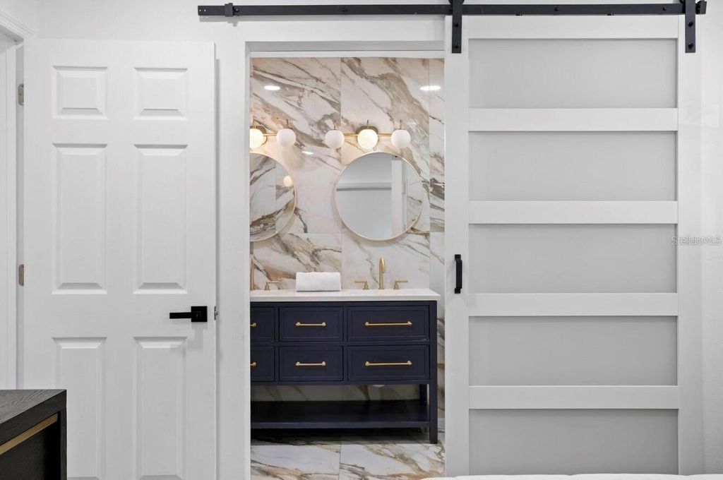 Image 25 of property listing at 208 S WARD STREET, Tampa, FL 33609