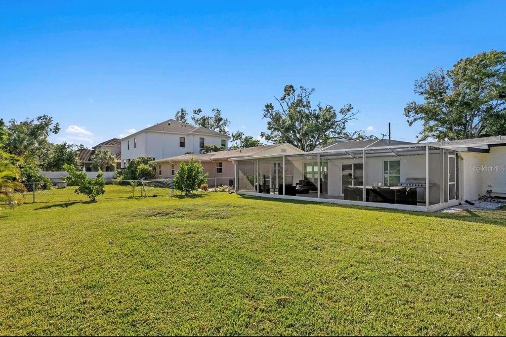 Image 44 of property listing at 208 S WARD STREET, Tampa, FL 33609