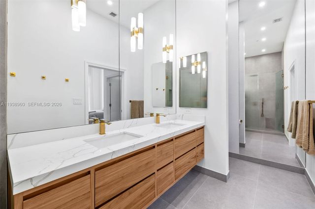 2001 Meridian Ave 107, Miami Beach, FL 33139