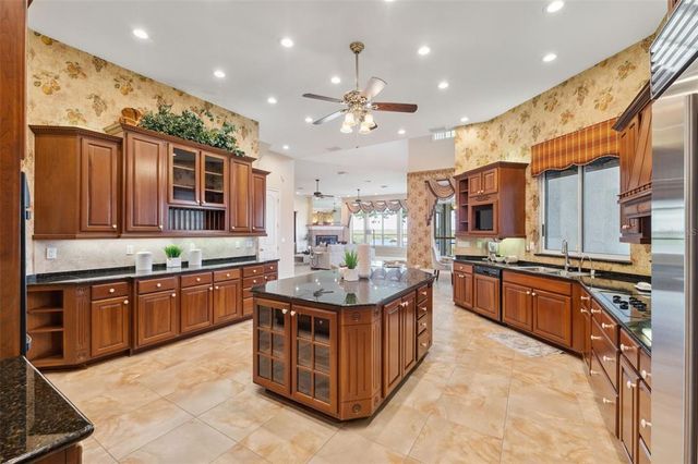 1473 SAIL HARBOR CIRCLE, Tarpon Springs, FL 34689