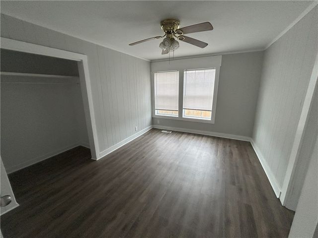 2003 S Carl Street, Siloam Springs, AR 72761