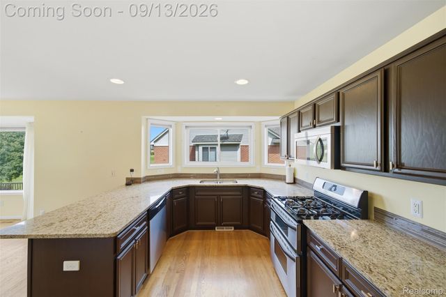50569 Plaza Drive, Macomb Township, MI 48042