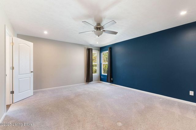 730 Mallard Lake Blvd, Shepherdsville, KY 40165