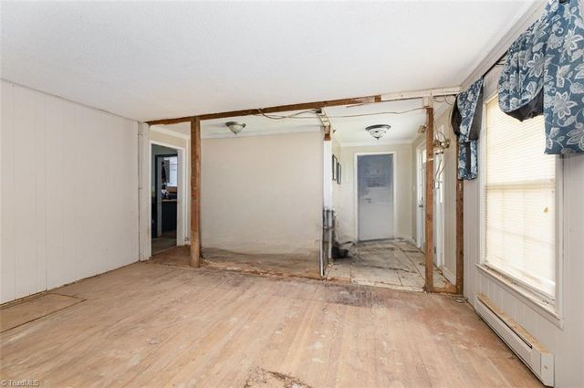 9441 County Line Road, Kernersville, NC 27284