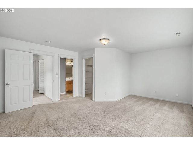 21823 Ne LARKSPUR Ln, Fairview, OR 97024