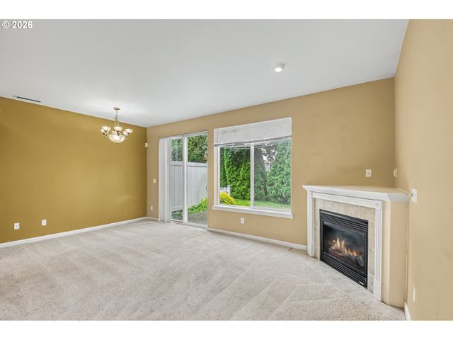 21823 Ne LARKSPUR Ln, Fairview, OR 97024