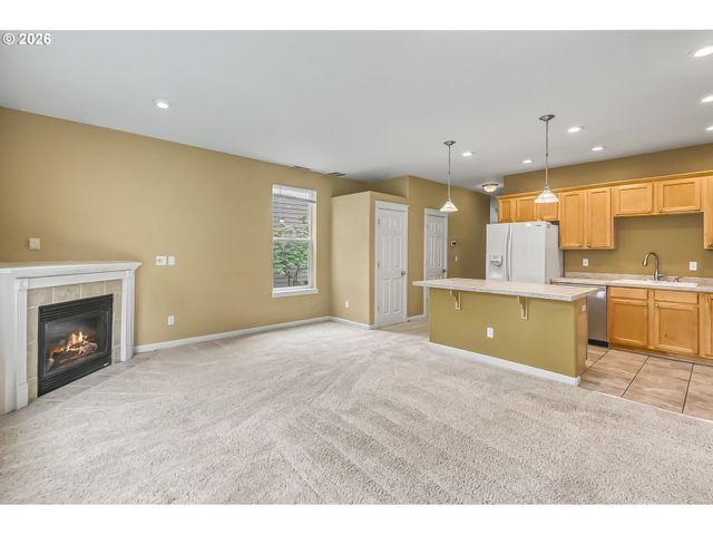 21823 Ne LARKSPUR Ln, Fairview, OR 97024