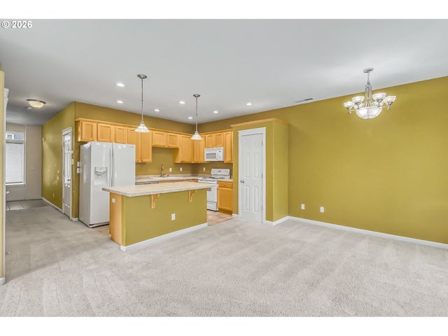 21823 Ne LARKSPUR Ln, Fairview, OR 97024