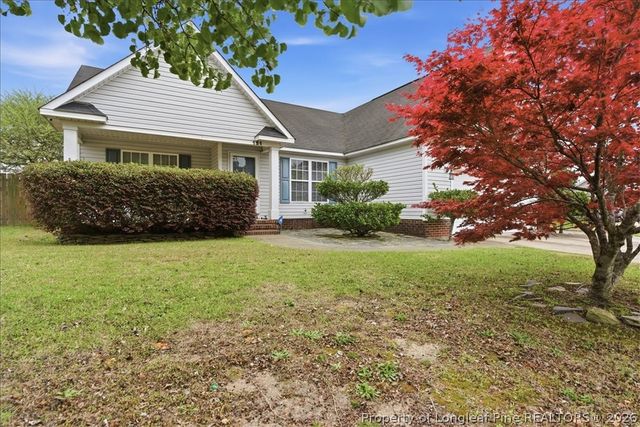 121 Van Buren Drive, Raeford, NC 28376