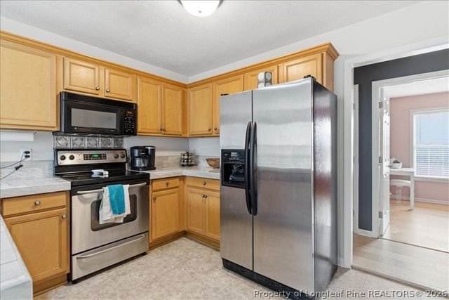 121 Van Buren Drive, Raeford, NC 28376